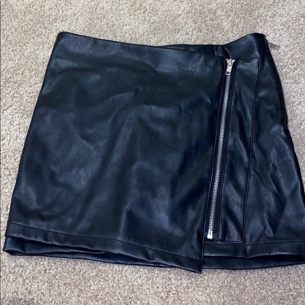 Leather skirt